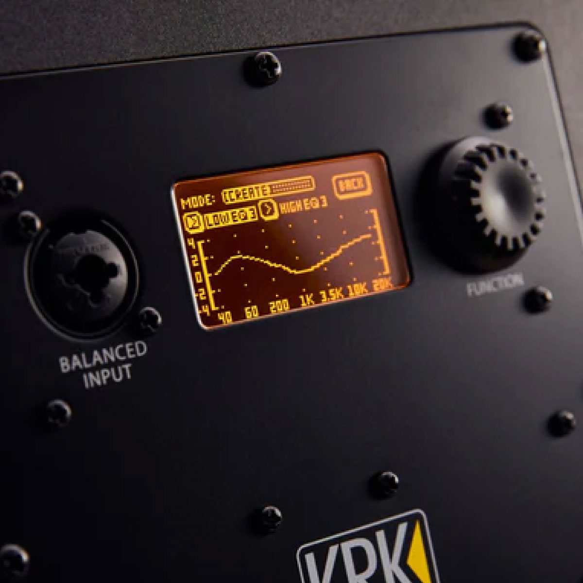 視認性に優れたDSPベースのルーム補正