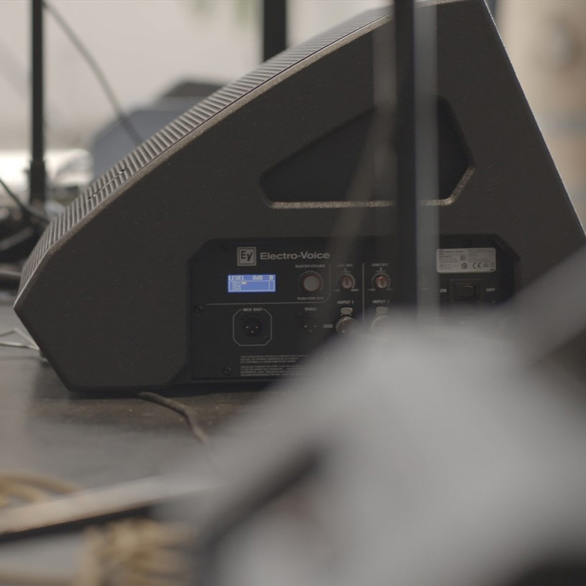 過酷な現場を支える、堅牢なツアー設計