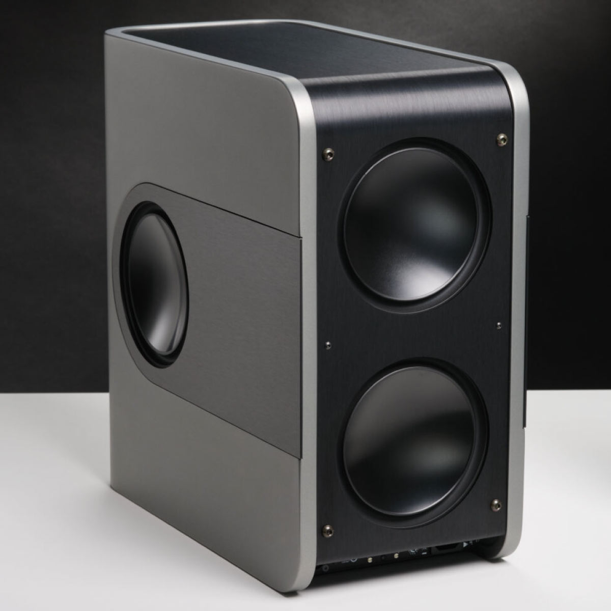 低域を掌握「Active Wave Focusing™」