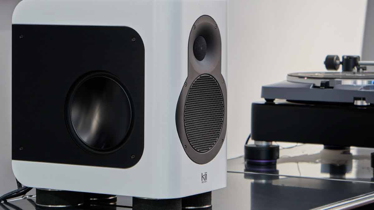 解像度と再現性を極限まで高める、フルアクティブ構成