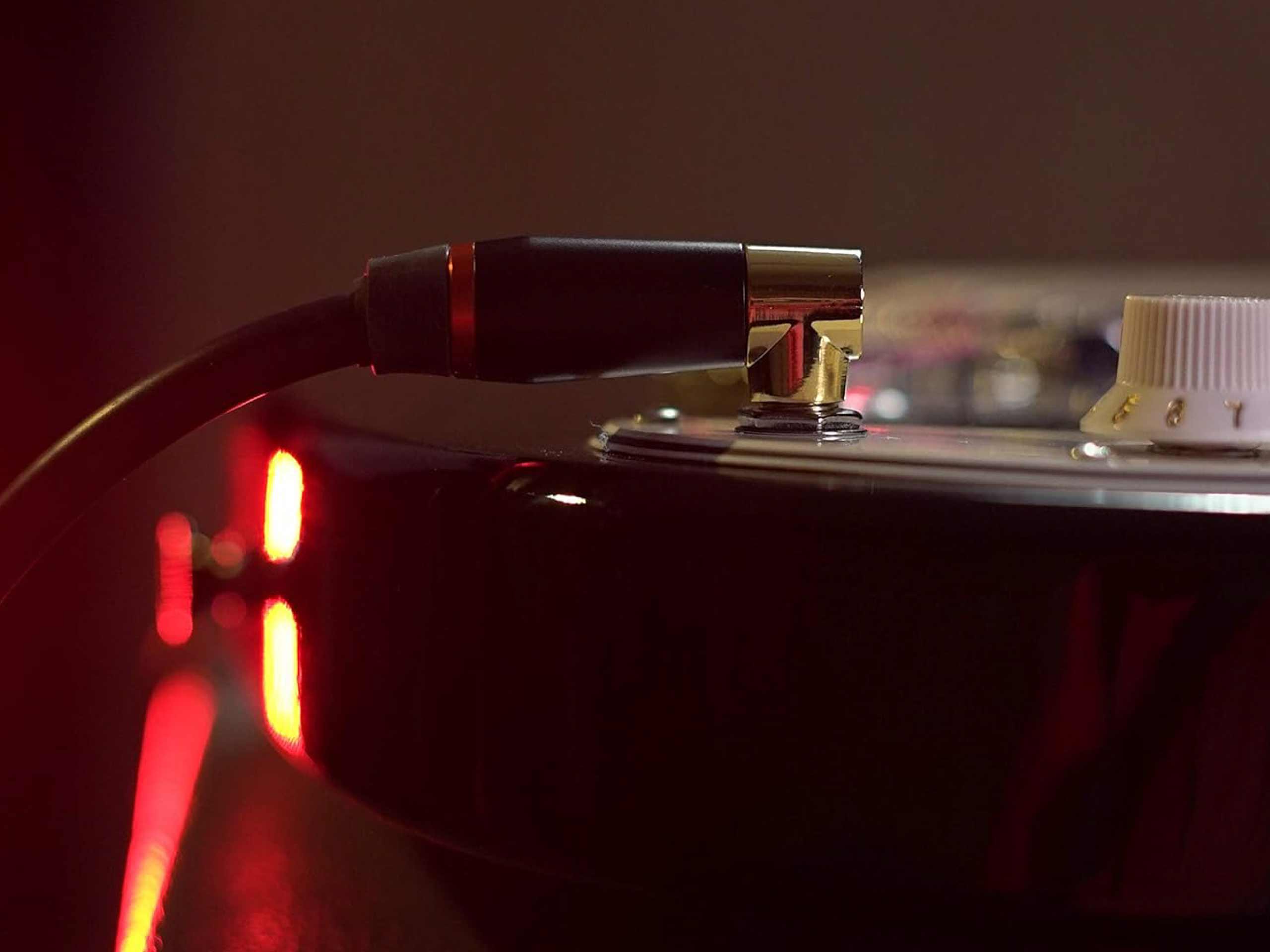 MONSTER BASS Instrument Cable
