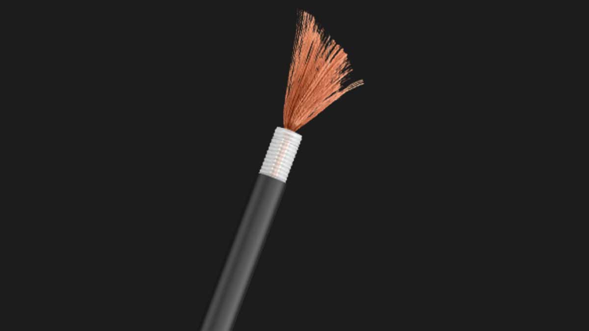 内部導体へのダメージを抑制する、フラックスチューブ構造