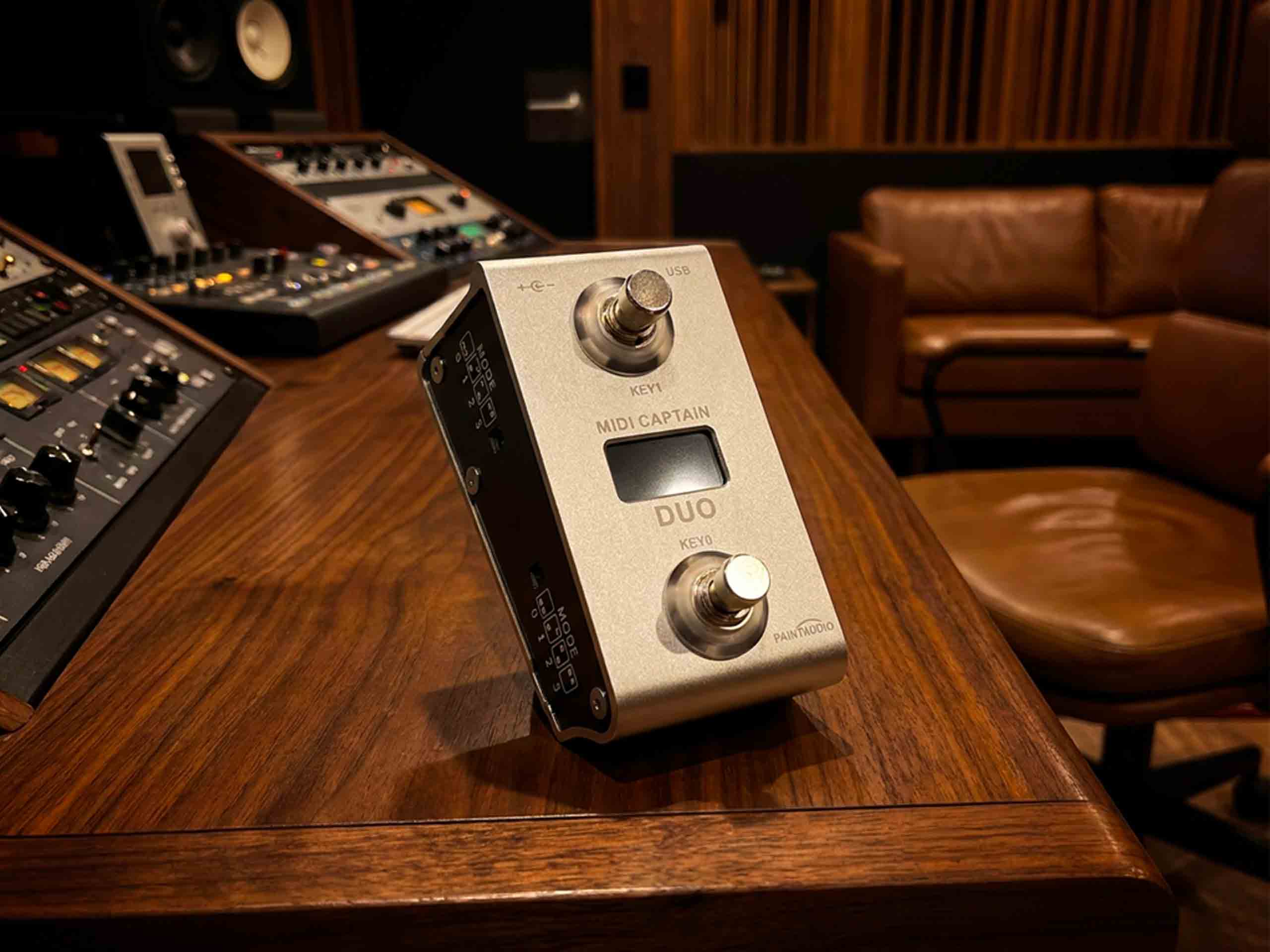 MIDI CAPTAIN DUO